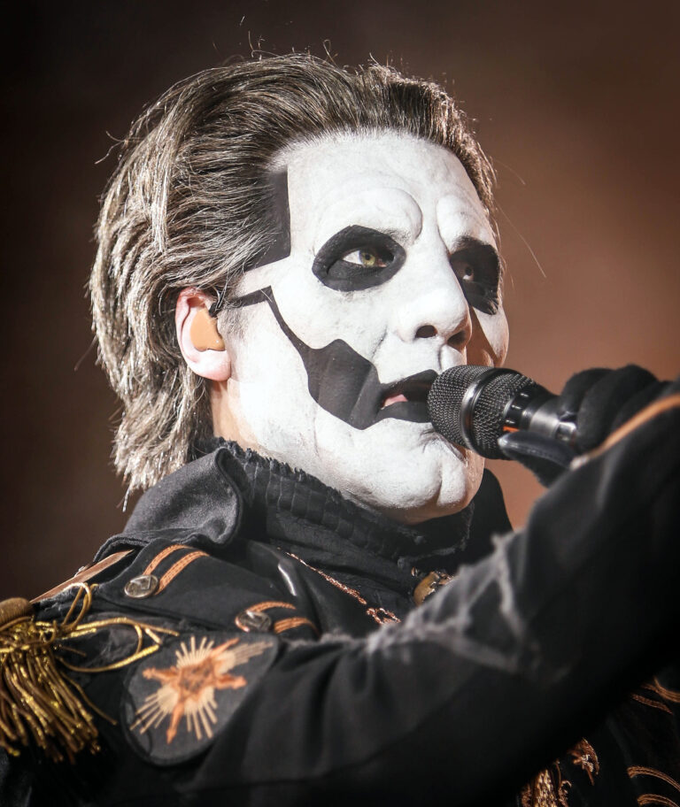 TOBIAS FORGE / GHOST